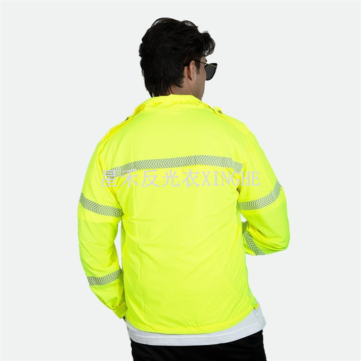 Classification du gilet réfléchissant de sécurité commun