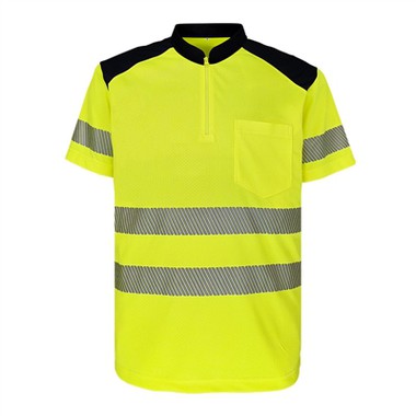 Comparé à un t-shirt réfléchissant classique