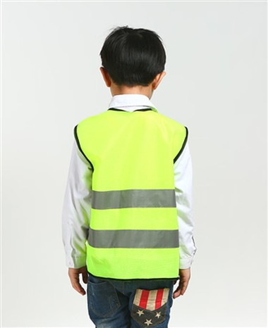 Le port de vêtements de gilet de sécurité lumineux vous permet d'être repéré ...