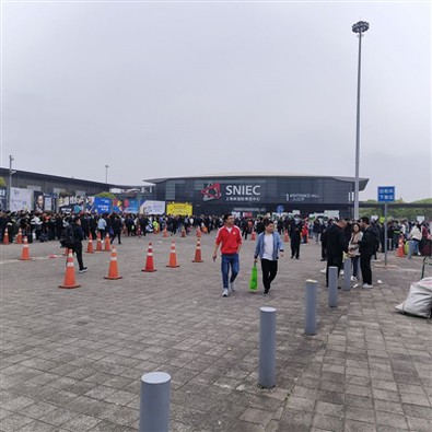 Méthodes d'entretien des t-shirts réfléchissants à séchage rapide